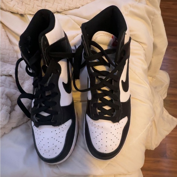 size 8 woman’s,size 6 kids nike high top panda dunks - Picture 2 of 3